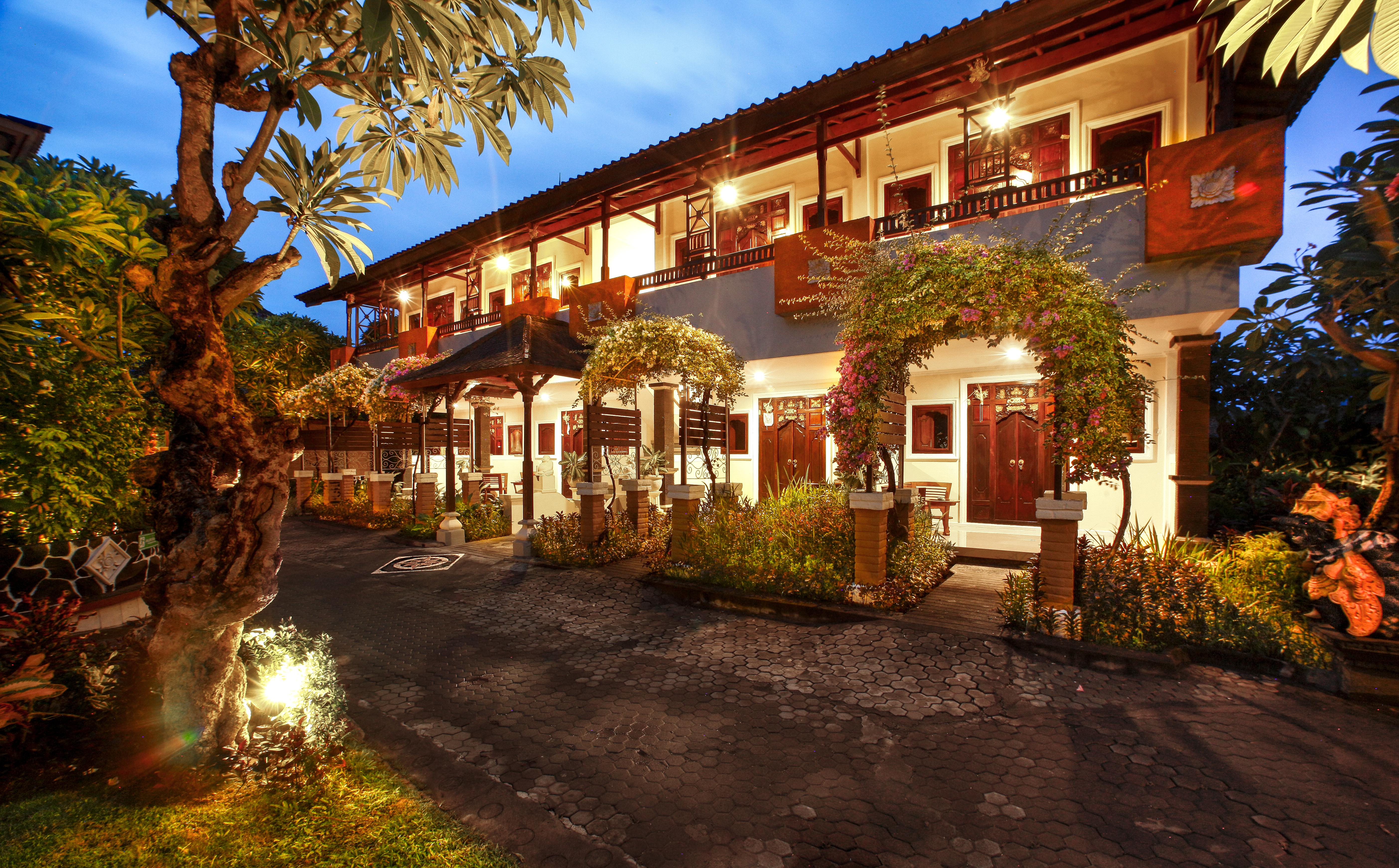 Bali Taman Beach Resort & Spa Lovina Buleleng Exterior foto