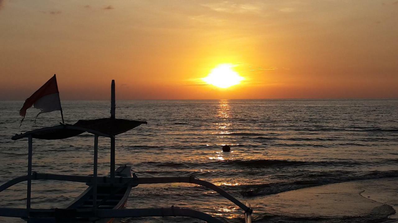 Bali Taman Beach Resort & Spa Lovina Buleleng Exterior foto